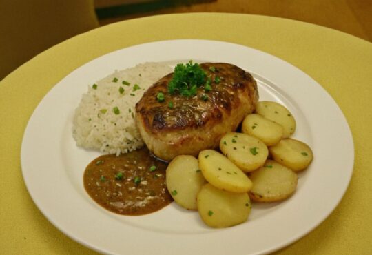 Königsberger Klopse: Das Original-Rezept aus Ostpreußen für den perfekten Genuss
